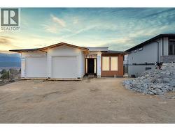 891 25 Avenue SW  Salmon Arm, BC V1E 1T9