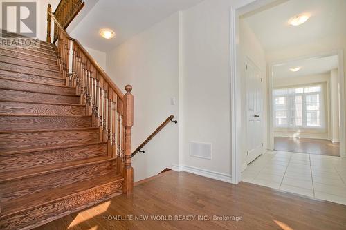 1864 Irish Moss Square, Pickering, ON - Indoor Photo Showing Other Room