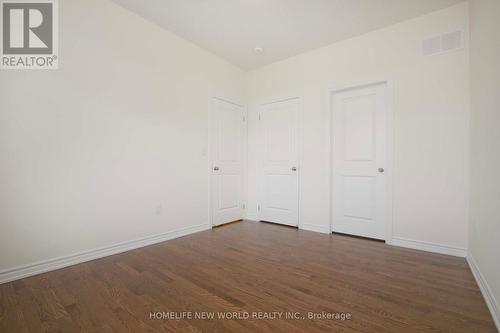 1864 Irish Moss Square, Pickering, ON - Indoor Photo Showing Other Room