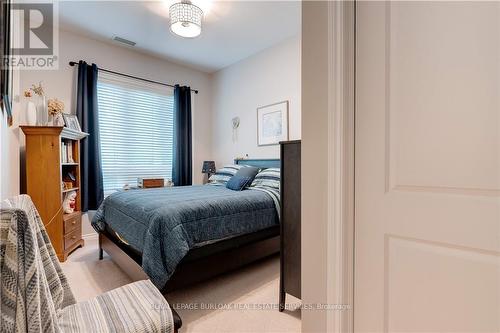 111 - 5327 Upper Middle Road, Burlington, ON - Indoor Photo Showing Bedroom