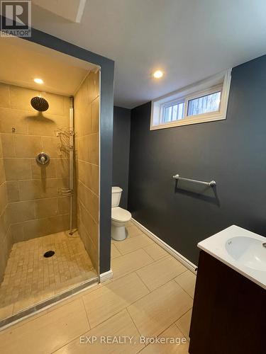 1754 Culver Drive, London East (East H), ON - Indoor Photo Showing Bathroom