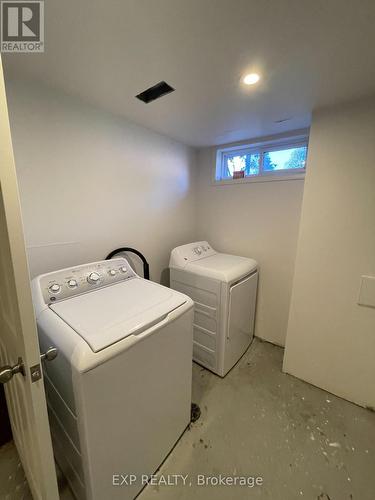 1754 Culver Drive, London East (East H), ON - Indoor Photo Showing Laundry Room
