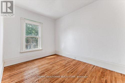 32 Arthur Street, Brant, ON - Indoor Photo Showing Other Room