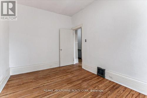 32 Arthur Street, Brant, ON - Indoor Photo Showing Other Room