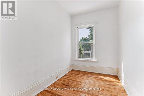 32 Arthur Street, Brant, ON - Indoor Photo Showing Other Room