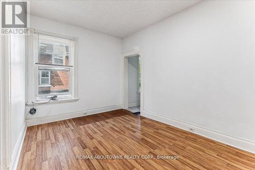 32 Arthur Street, Brant, ON - Indoor Photo Showing Other Room