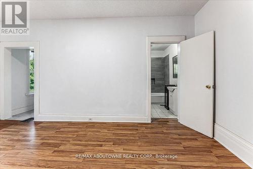 32 Arthur Street, Brant, ON - Indoor Photo Showing Other Room
