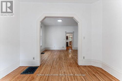 32 Arthur Street, Brant, ON - Indoor Photo Showing Other Room