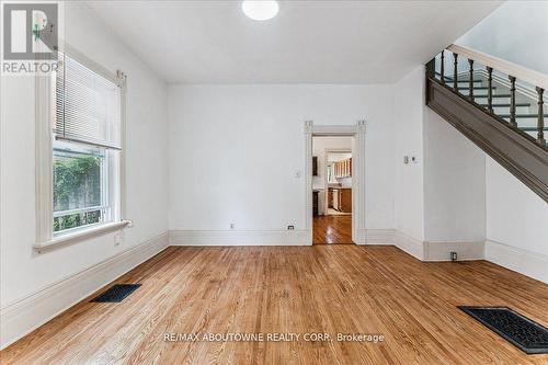 32 Arthur Street, Brant, ON - Indoor Photo Showing Other Room