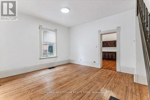 32 Arthur Street, Brant, ON - Indoor Photo Showing Other Room