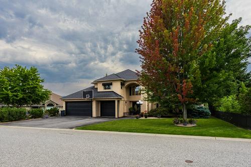 1061 Avondale Place, West Kelowna, BC - Outdoor