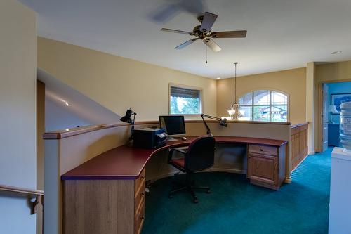 1061 Avondale Place, West Kelowna, BC - Indoor Photo Showing Office