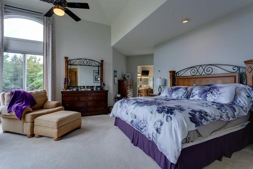 1061 Avondale Place, West Kelowna, BC - Indoor Photo Showing Bedroom