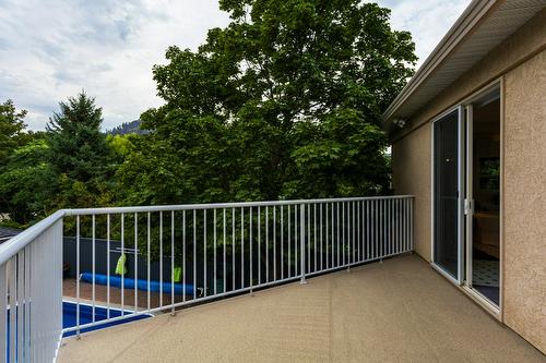 1061 Avondale Place, West Kelowna, BC - Outdoor With Exterior
