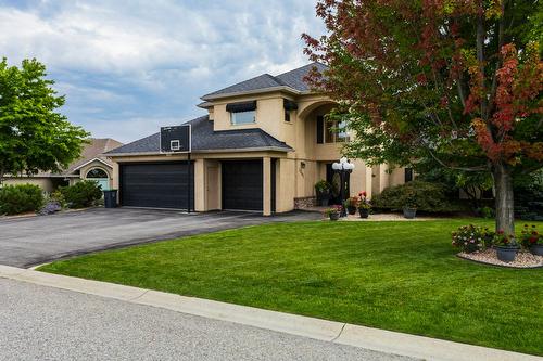 1061 Avondale Place, West Kelowna, BC - Outdoor