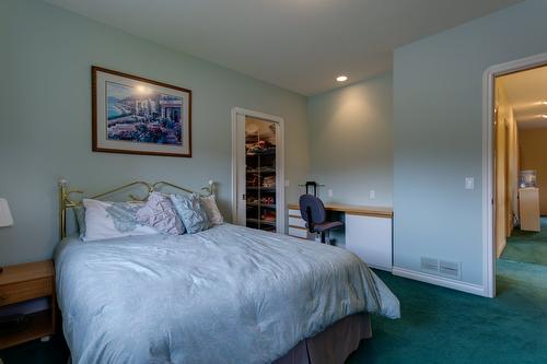1061 Avondale Place, West Kelowna, BC - Indoor Photo Showing Bedroom
