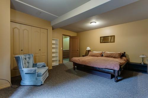 1061 Avondale Place, West Kelowna, BC - Indoor Photo Showing Bedroom