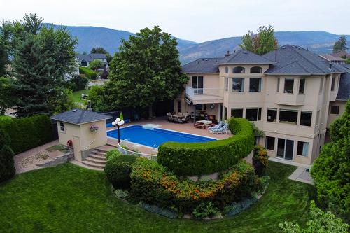 1061 Avondale Place, West Kelowna, BC - Outdoor With In Ground Pool