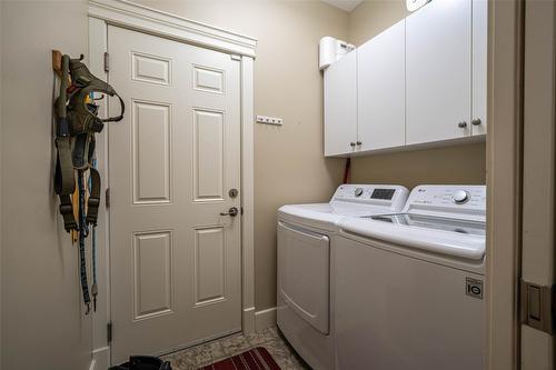 3774 Glover Avenue, Armstrong, BC - Indoor Photo Showing Laundry Room