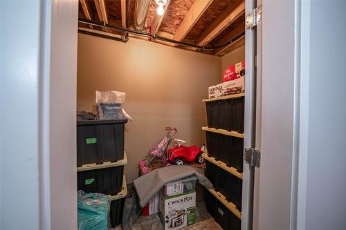 3774 Glover Avenue, Armstrong, BC - Indoor Photo Showing Other Room