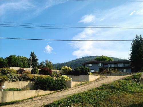 1350 13 Avenue, Salmon Arm, BC - Outdoor With View