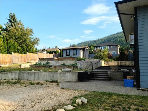 1350 13 Avenue, Salmon Arm, BC - Outdoor