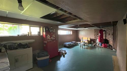 8774 Colony Road, Wardner, BC - Indoor Photo Showing Other Room