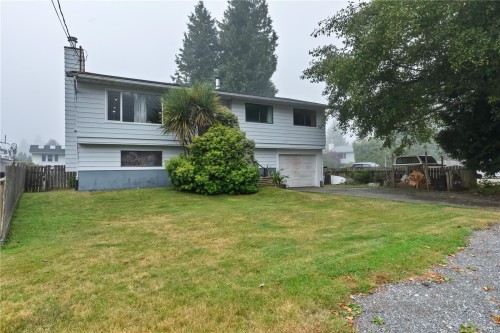 1550 Larch Rd, Ucluelet, BC 