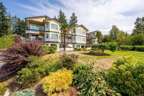 103-1902 Comox Ave, Comox, BC - Outdoor