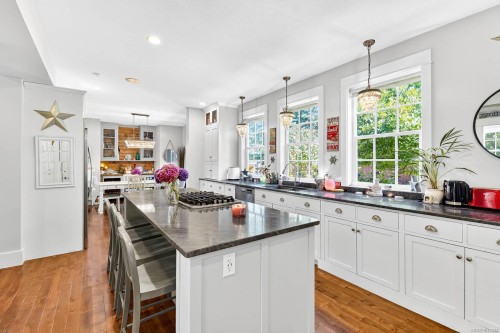 4455 Elizabeth St, Port Alberni, BC 