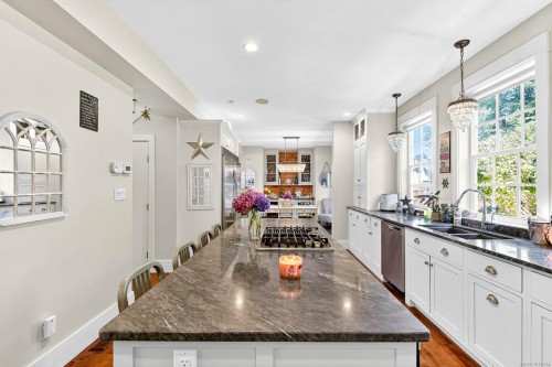 4455 Elizabeth St, Port Alberni, BC 