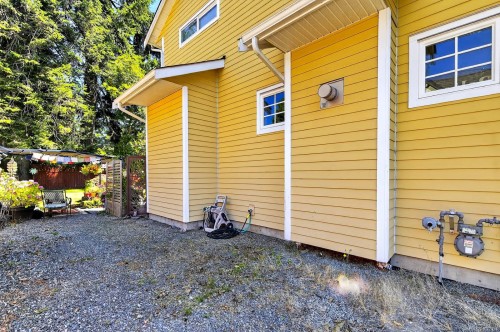 4455 Elizabeth St, Port Alberni, BC 