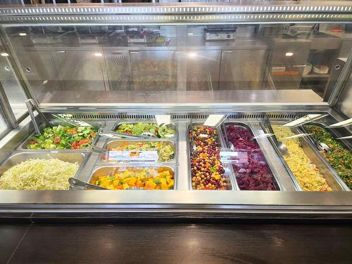 Bar - 123 Rue Non Disponible-Unavailable, Dollard-Des-Ormeaux, QC 