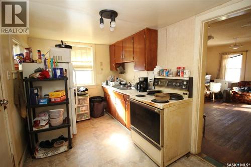 476 3Rd Street, Shaunavon, SK - Indoor Photo Showing Kitchen