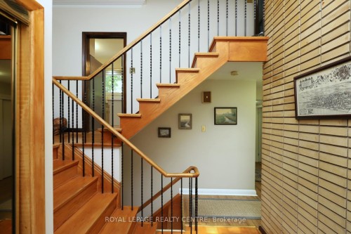 3338 Enniskillen Circle, Mississauga, ON - Indoor Photo Showing Other Room