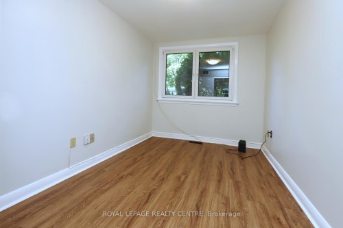 3338 Enniskillen Circle, Mississauga, ON - Indoor Photo Showing Other Room