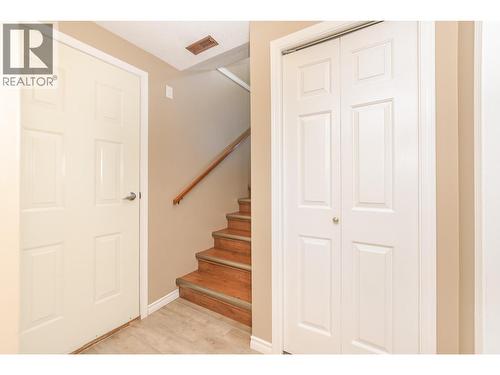 1610 16 Avenue Se, Salmon Arm, BC - Indoor Photo Showing Other Room