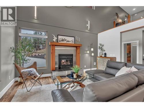109 Fairway Drive, Kaleden, BC - Indoor Photo Showing Living Room With Fireplace
