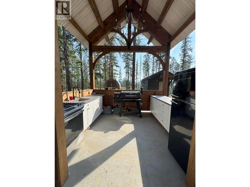 1605 24Th Avenue S, Cranbrook, BC -  With Exterior