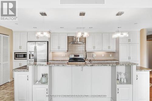 1103 - 90 George Street, Ottawa, ON - Indoor Photo Showing Kitchen With Upgraded Kitchen