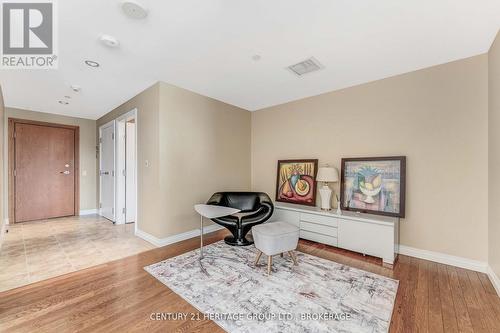 1103 - 90 George Street, Ottawa, ON - Indoor