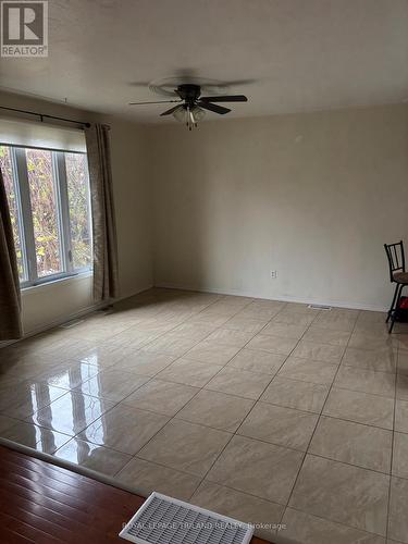358 Helen Drive, Strathroy-Caradoc (Nw), ON - Indoor Photo Showing Other Room