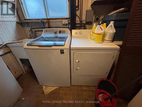 358 Helen Drive, Strathroy-Caradoc (Nw), ON - Indoor Photo Showing Laundry Room