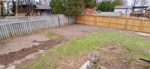 358 Helen Drive, Strathroy-Caradoc (Nw), ON - Outdoor