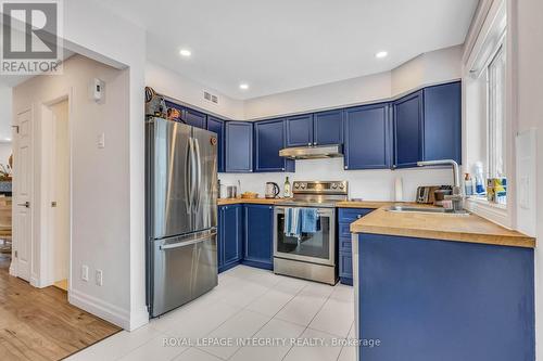 184 Briston Private, Ottawa, ON - Indoor Photo Showing Kitchen