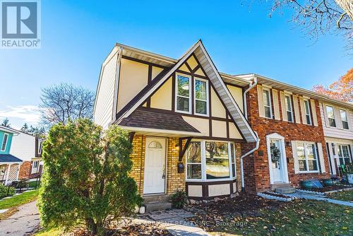 4 - 2220 UPPER MIDDLE ROAD  Burlington, ON L7P 3P4