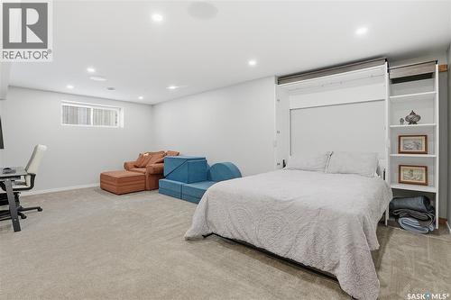 551 Kensington Place, Saskatoon, SK - Indoor Photo Showing Bedroom