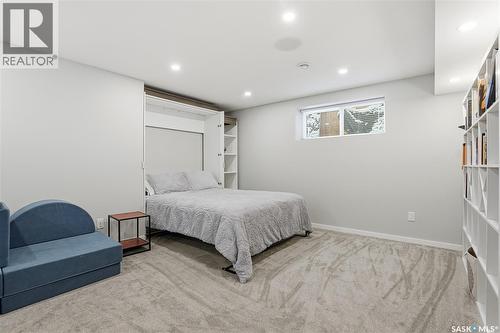 551 Kensington Place, Saskatoon, SK - Indoor Photo Showing Bedroom