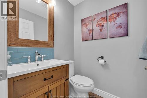 2015 Eugeni, Tecumseh, ON - Indoor Photo Showing Bathroom