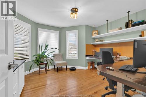 2015 Eugeni, Tecumseh, ON - Indoor Photo Showing Office